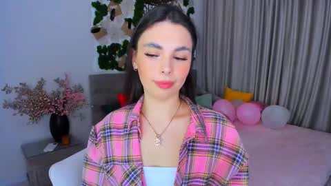 Patricia online show from 03-03-25, 01:53