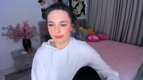 Patricia online show from 03-09-25, 01:35