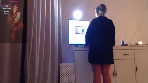 Eva online show from 04-27-26, 09:46