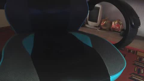 Snapshot of ungcouple21 chatting on 12-06-24, 01:22 ungcouple21 online show from 12-06-24, 01:22