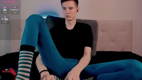 Snapshot of unholyhalo chatting on 11-09-25, 02:59 Kyle online show from 11-09-25, 02:59