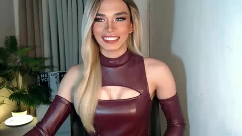 Miss Andrea online show from 09-30-25, 03:50