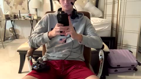 Stepbro online show from 02-05-25, 05:53