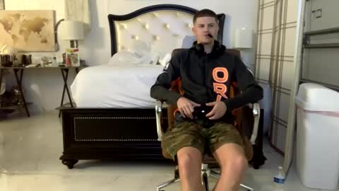 Stepbro online show from 02-10-25, 12:39