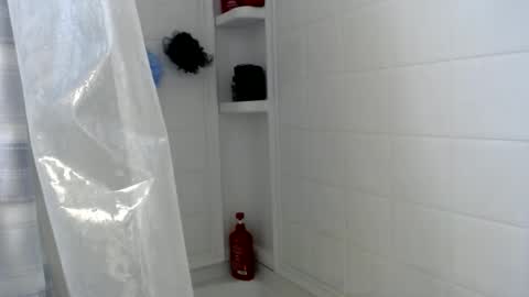 upforanything27 online show from 12-17-24, 04:12