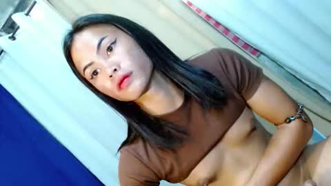 Snapshot of ur_beauty_and_the_beast chatting on 05-06-26, 12:19 MEGS MEGS online show from 05-06-26, 12:19