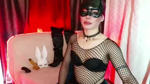 Snapshot of ur_dominatrix chatting on 06-30-26, 11:55 MISS ANNA online show from 06-30-26, 11:55