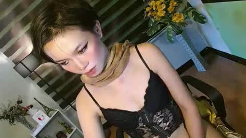 Saina Gonzales online show from 04-25-26, 08:17