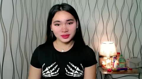 QUEENSY online show from 11-24-25, 09:25