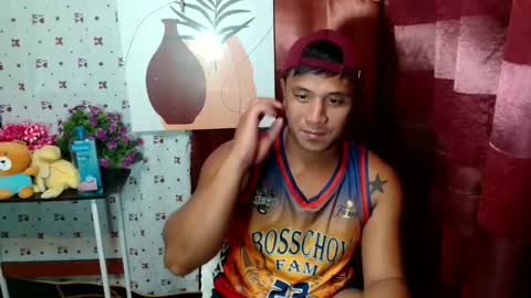 Snapshot of ur_pinoydave chatting on 01-14-25, 12:14 Dave online show from 01-14-25, 12:14