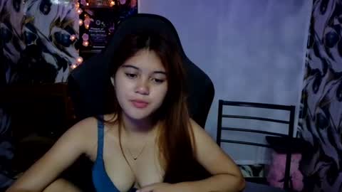 Snapshot of ur_prettyangel chatting on 07-03-26, 12:39 ur_prettyangel online show from 07-03-26, 12:39