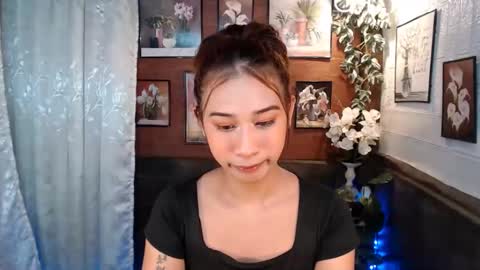 Snapshot of ur_rianlover chatting on 10-09-25, 09:24 ur_rianlover online show from 10-09-25, 09:24