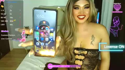 Snapshot of ur_sassygirl chatting on 02-12-26, 02:50 Kath online show from 02-12-26, 02:50