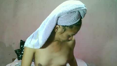 Snapshot of ur_sexybabe_ehra chatting on 05-27-26, 12:46 ur_sexybabe_ehra online show from 05-27-26, 12:46