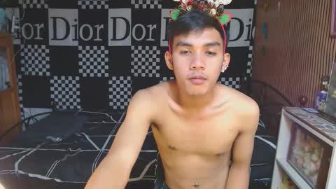 ur_shan21 online show from 12-21-25, 03:08