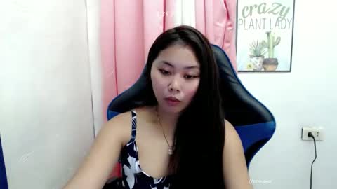 Snapshot of ur_small_girl chatting on 11-28-25, 07:33 ur_small_girl online show from 11-28-25, 07:33