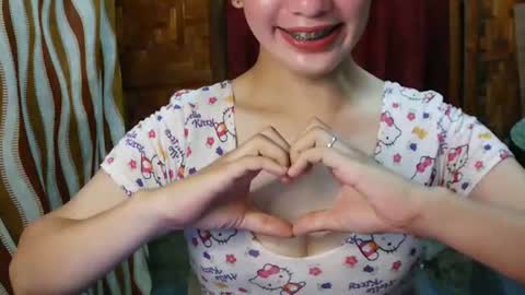 Snapshot of ur_yassy chatting on 07-18-26, 11:58 ur_yassy online show from 07-18-26, 11:58