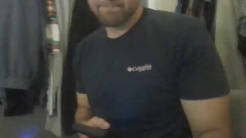Snapshot of ur_zaddy4now chatting on 04-21-26, 02:51 ur_zaddy4now online show from 04-21-26, 02:51