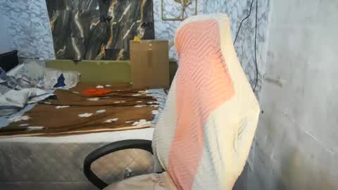 Snapshot of urasian_cherrymae chatting on 06-06-26, 12:27 im yyour princess cherry online show from 06-06-26, 12:27