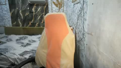 Snapshot of urasian_cherrymae chatting on 06-12-26, 06:45 im yyour princess cherry online show from 06-12-26, 06:45