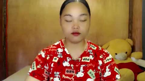 Lycah online show from 10-13-25, 04:01