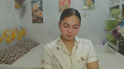 Snapshot of urasian_kat chatting on 05-30-26, 07:44 urasian_kat online show from 05-30-26, 07:44