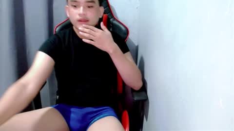 Snapshot of urasian_kentoyxx77 chatting on 10-20-25, 11:49 Kentoy online show from 10-20-25, 11:49