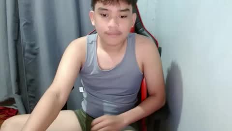 Snapshot of urasian_kentoyxx77 chatting on 10-22-25, 11:48 Kentoy online show from 10-22-25, 11:48