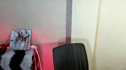Snapshot of urasian_mary chatting on 04-24-26, 05:04 urasian_mary online show from 04-24-26, 05:04