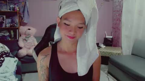 NEWRA  ALLISON online show from 02-12-25, 11:07