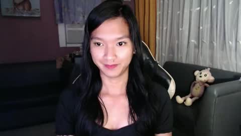 NEWRA  ALLISON online show from 12-16-25, 09:20