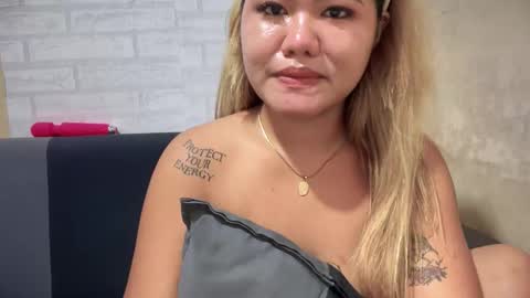 Snapshot of urasianblairexxx chatting on 01-07-26, 05:48 urasianblairexxx online show from 01-07-26, 05:48