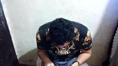 Snapshot of urasianguy90 chatting on 02-09-26, 01:15 carlo online show from 02-09-26, 01:15