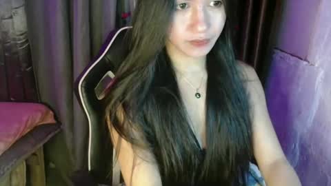 Snapshot of urasiansexbombgirlxxx chatting on 12-08-24, 12:51 Elizabeth online show from 12-08-24, 12:51