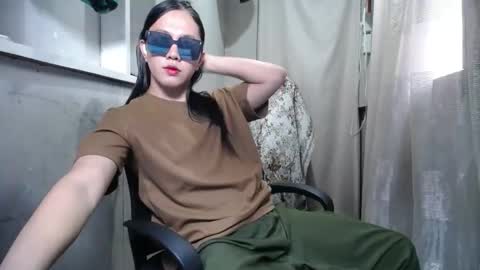 Erika online show from 10-18-25, 08:04