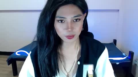 Snapshot of urbeautifulalexa chatting on 05-09-26, 05:34 Miss alexa online show from 05-09-26, 05:34