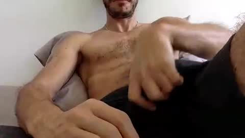 Snapshot of urbestbigdick chatting on 12-22-25, 05:54 urbestbigdick online show from 12-22-25, 05:54