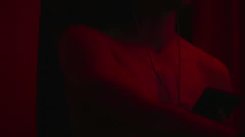 urboytoy_512 online show from 02-04-25, 12:55