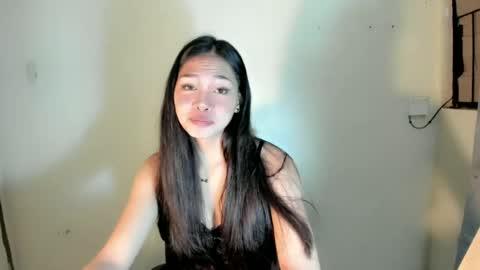 Snapshot of urdolly_rona chatting on 06-23-26, 12:30 Rona Ella online show from 06-23-26, 12:30