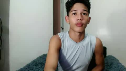 Snapshot of urdreamboy_clarin chatting on 06-12-26, 03:16 urdreamboy_clarin online show from 06-12-26, 03:16