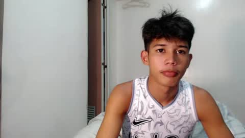 Snapshot of urdreamboy_clarin chatting on 06-14-26, 06:48 urdreamboy_clarin online show from 06-14-26, 06:48