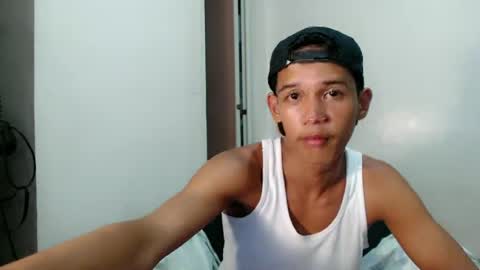 Snapshot of urdreamboy_clarin chatting on 06-14-26, 06:54 urdreamboy_clarin online show from 06-14-26, 06:54