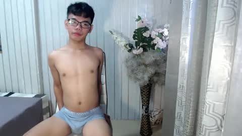 urdreamboy_doms online show from 04-27-26, 05:49