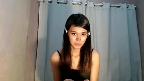 Snapshot of urdreamgirl_stephanie chatting on 05-16-26, 10:36 stephanie online show from 05-16-26, 10:36