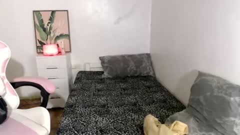 Snapshot of urfantacyjamaica chatting on 03-09-25, 11:56 ayumi reacher online show from 03-09-25, 11:56