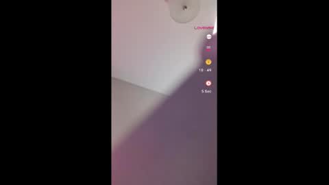 Snapshot of urfaveriri chatting on 09-25-25, 10:52 urfaveriri online show from 09-25-25, 10:52