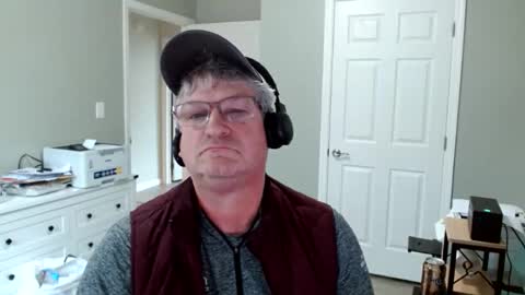 Snapshot of urfavteach50 chatting on 04-29-26, 07:20 Gregor online show from 04-29-26, 07:20