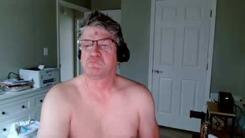 Snapshot of urfavteach50 chatting on 04-30-26, 12:22 Gregor online show from 04-30-26, 12:22