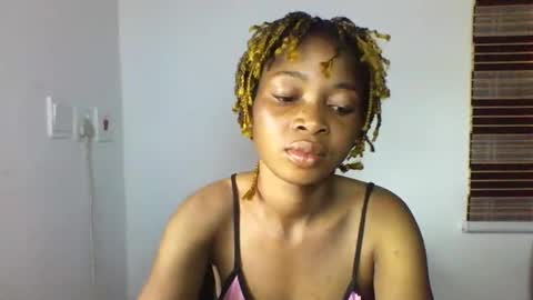 Snapshot of urflirtydoll chatting on 10-04-25, 04:27 urflirtydoll online show from 10-04-25, 04:27