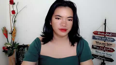 Snapshot of urfuck_slut_toy chatting on 11-09-25, 07:12 SLUT MAXINE online show from 11-09-25, 07:12